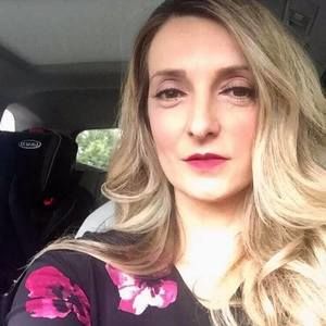 Meet your Posher, Sabina